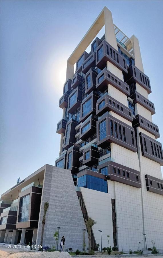 Waterfront Hotel Apartment Lusail Exterior foto The building in 2018